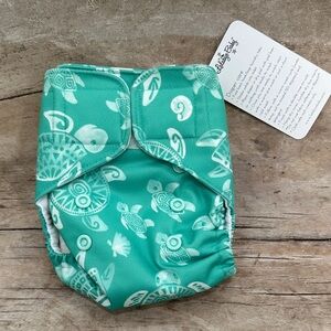 Lalabye Baby, NEWBORN size cloth diapers reusable. Hook and Loop *NEW*